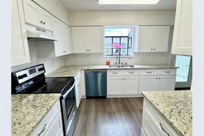 9901 Sharpcrest Street #3, Houston, TX 77036 - Photo 7