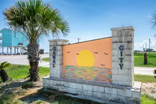 1464 Mabry St, Gilchrist, TX 77617 - Photo 1