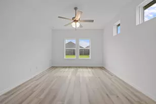 205 Cross Gable Ln, Dayton, TX 77535 - Photo 17