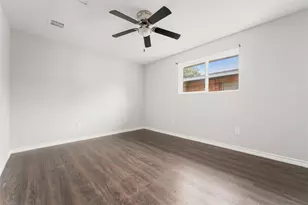 442 Glenburnie Dr, Houston, TX 77022 - Photo 5