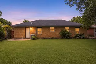 442 Glenburnie Dr, Houston, TX 77022 - Photo 11