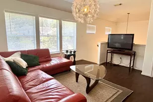 2 Stone Arrow Pl, The Woodlands, TX 77382 - Photo 11