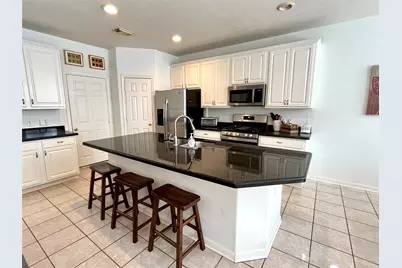 2 Stone Arrow Place, The Woodlands, TX 77382 - Photo 5