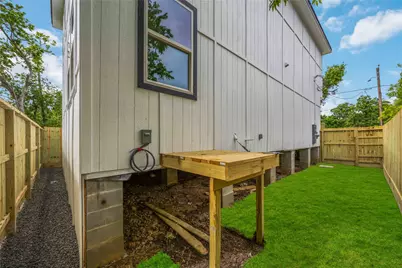 3806 Sayers Street, Houston, TX 77026 - Photo 13