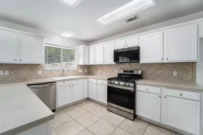 18131 Stone Trail Manor Drive, Humble, TX 77346 - Photo 13