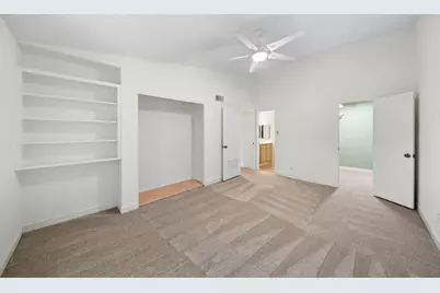 5711 Sugar Hill Drive #86, Houston, TX 77057 - Photo 9