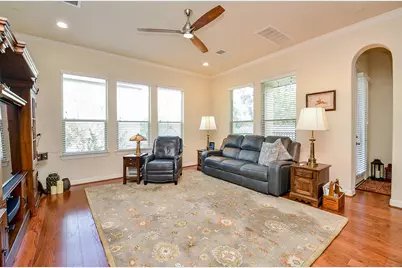 10602 Enclave Shadows Court, Houston, TX 77043 - Photo 23