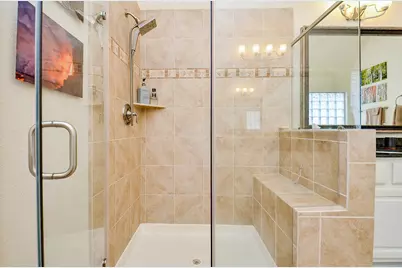 10602 Enclave Shadows Court, Houston, TX 77043 - Photo 41