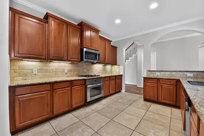 6 S Marshside Place, Spring, TX 77389 - Photo 15