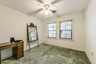 617 Harkness St, Houston, TX 77076 - Photo 23
