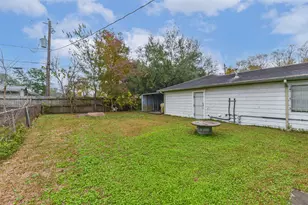 617 Harkness St, Houston, TX 77076 - Photo 7