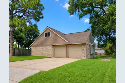 1403 Neptune Lane, Houston, TX 77062 - Photo 21