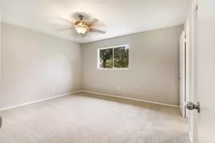 1403 Neptune Ln, Houston, TX 77062 - Photo 15