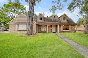 1403 Neptune Ln, Houston, TX 77062 - Photo 1
