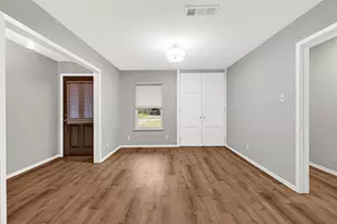 1209 E Lambuth Ln, Deer Park, TX 77536 - Photo 5