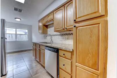 4814 Big Reef Drive, Bacliff, TX 77518 - Photo 9