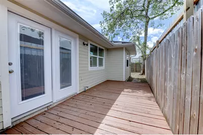 4814 Big Reef Drive, Bacliff, TX 77518 - Photo 23