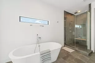 2239 N MacGregor Way, Houston, TX 77004 - Photo 17