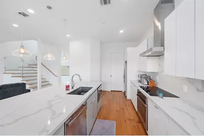 2239 N Macgregor Way, Houston, TX 77004 - Photo 11