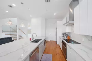 2239 N MacGregor Way, Houston, TX 77004 - Photo 11