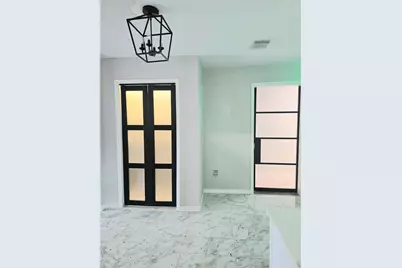 6152 Doulton Drive, Houston, TX 77033 - Photo 13