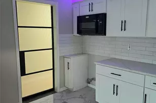 6152 Doulton Dr, Houston, TX 77033 - Photo 19