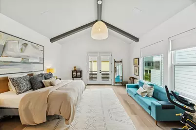 719 E 6th 1/2 Street, Houston, TX 77007 - Photo 15