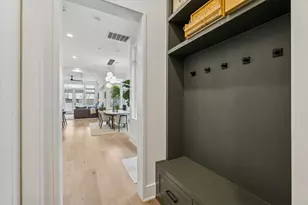 719 E 6th 1/2 St, Houston, TX 77007 - Photo 11