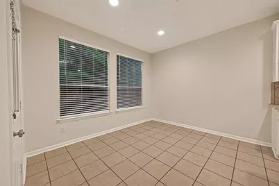 119 Ledgestone, The Woodlands, TX 77382 - Photo 9