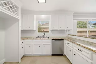 1310 Burning Tree Rd, Houston, TX 77339 - Photo 7