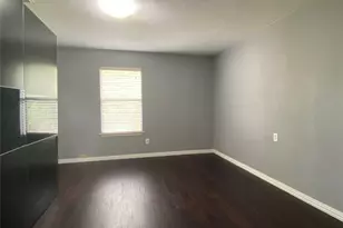 8122 Golf Green Cir, Houston, TX 77036 - Photo 11