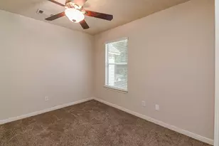 213 Foster St, Tomball, TX 77375 - Photo 11