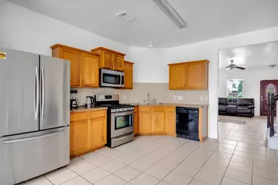 15835 Flagstone Walk Way, Houston, TX 77049 - Photo 9