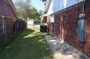 7507 Sandpiper Dr, Houston, TX 77074 - Photo 21