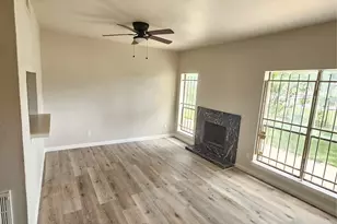 8299 Cambridge St, Houston, TX 77054 - Photo 3
