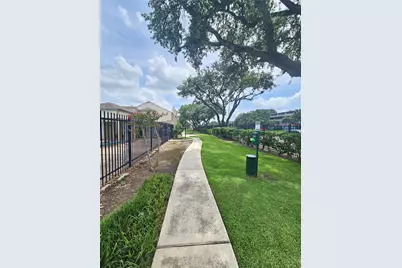 8299 Cambridge Street #101, Houston, TX 77054 - Photo 11