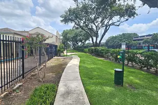 8299 Cambridge St, Houston, TX 77054 - Photo 11