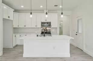 2442 Mohawk Bend, Willis, TX 77378 - Photo 11