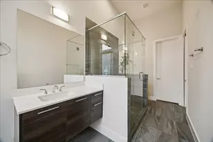 2715 St Emanuel St, Houston, TX 77004 - Photo 11