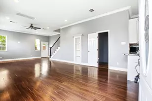 427 Sikes St, Houston, TX 77018 - Photo 5