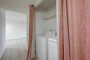 8201 Richmond Ave, Houston, TX 77063 - Photo 31