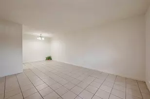 8201 Richmond Ave, Houston, TX 77063 - Photo 9