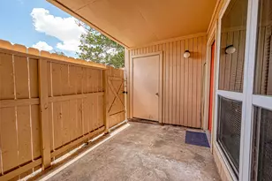8201 Richmond Ave, Houston, TX 77063 - Photo 3