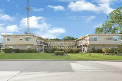 107 E Willowick Avenue #4, Friendswood, TX 77546 - Photo 13