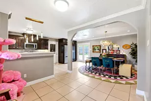 412 Inwood Dr, Baytown, TX 77521 - Photo 9