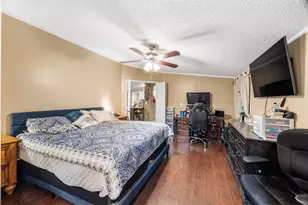 214 Lochness Dr, Highlands, TX 77562 - Photo 7