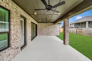 3351 Bentwood Ranch Dr, Conroe, TX 77385 - Photo 7