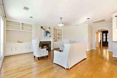 5103 Locust Street, Bellaire, TX 77401 - Photo 3