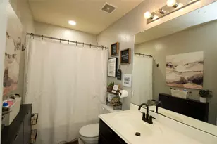 2710 Sockeye Dr, Houston, TX 77045 - Photo 7