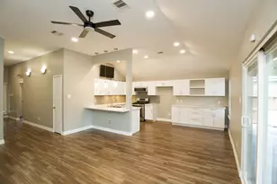 2710 Sockeye Dr, Houston, TX 77045 - Photo 3